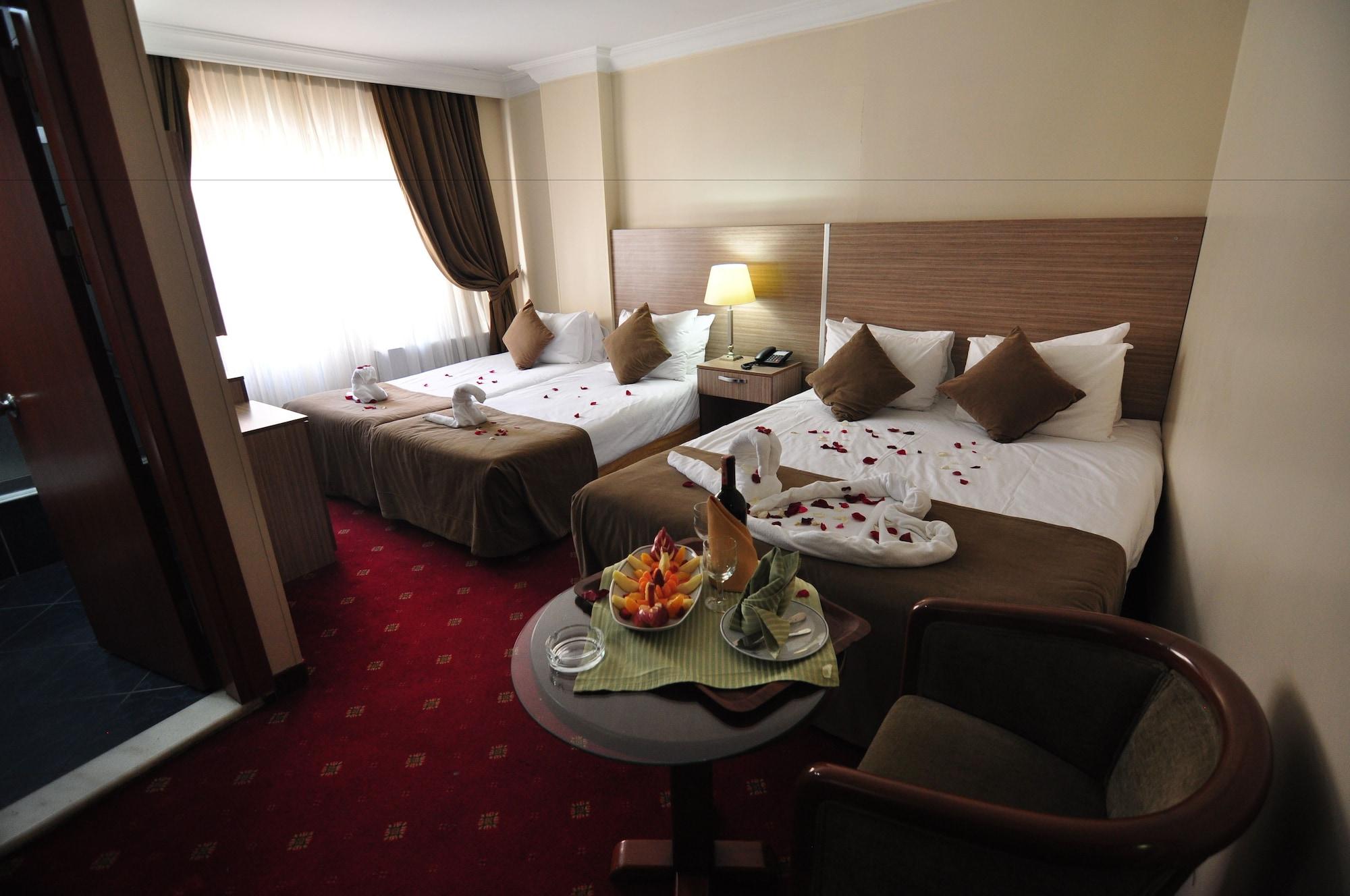 Hotel Buyuk Sahinler Istanbul Exteriör bild