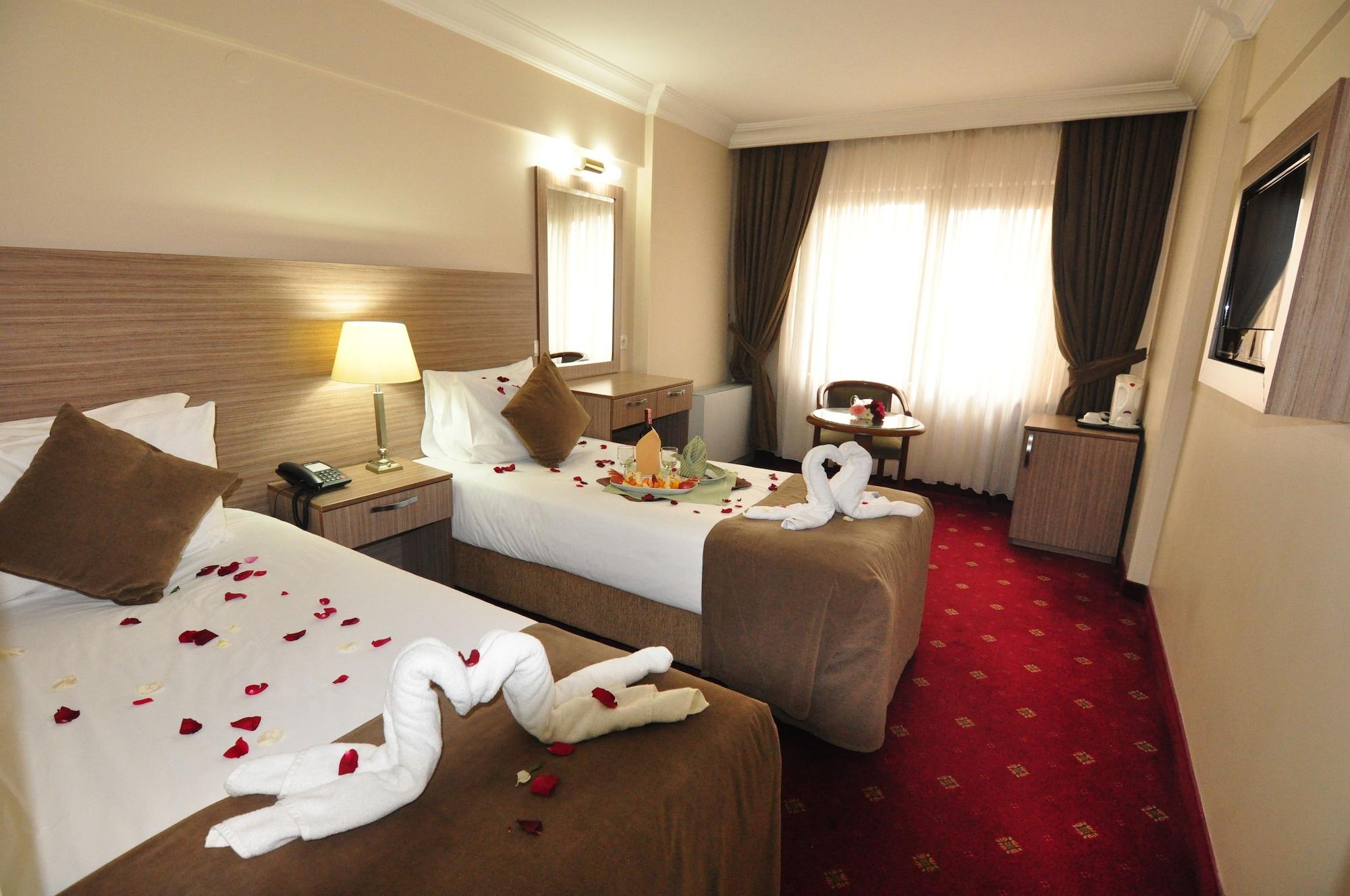 Hotel Buyuk Sahinler Istanbul Exteriör bild