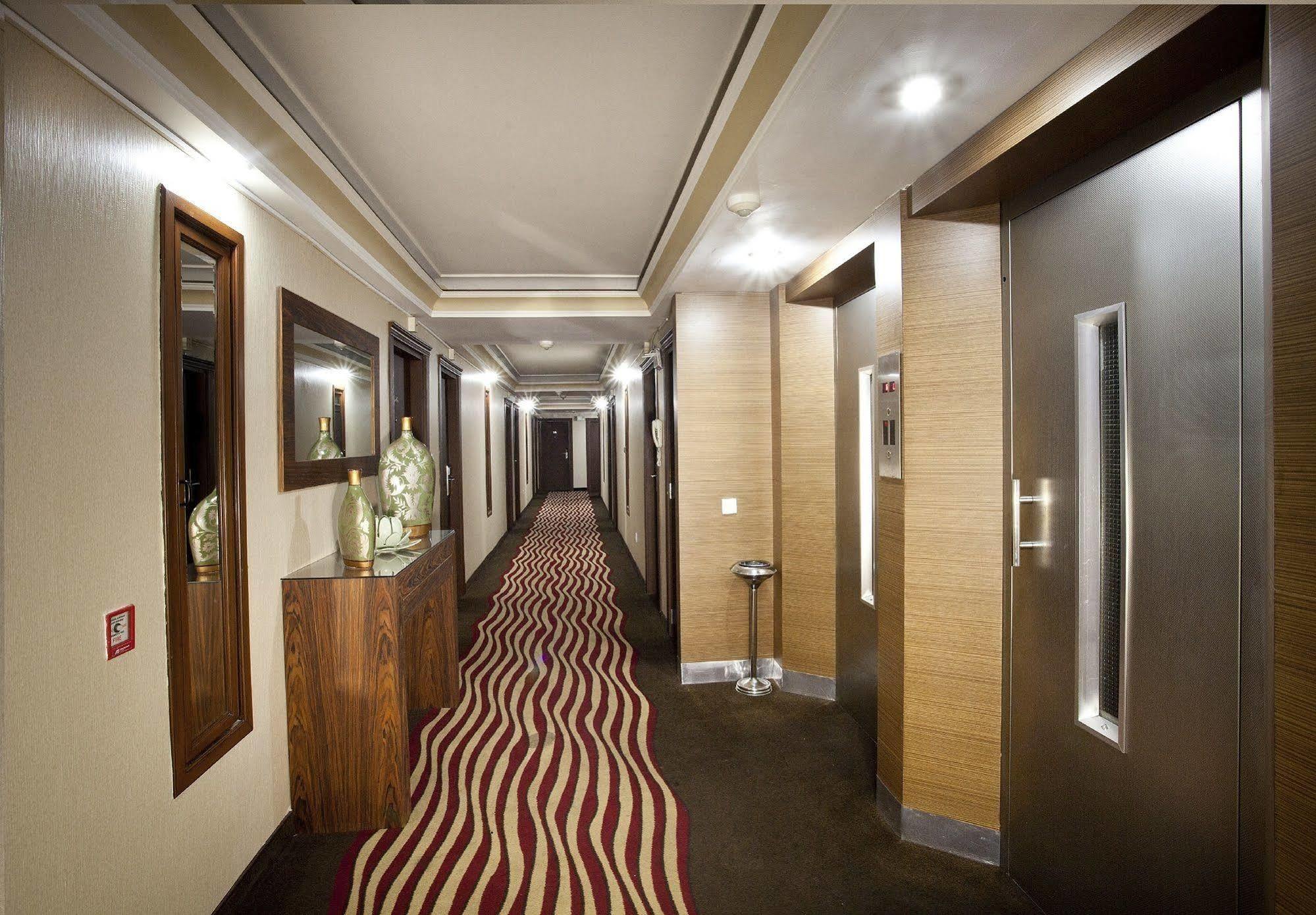 Hotel Buyuk Sahinler Istanbul Exteriör bild