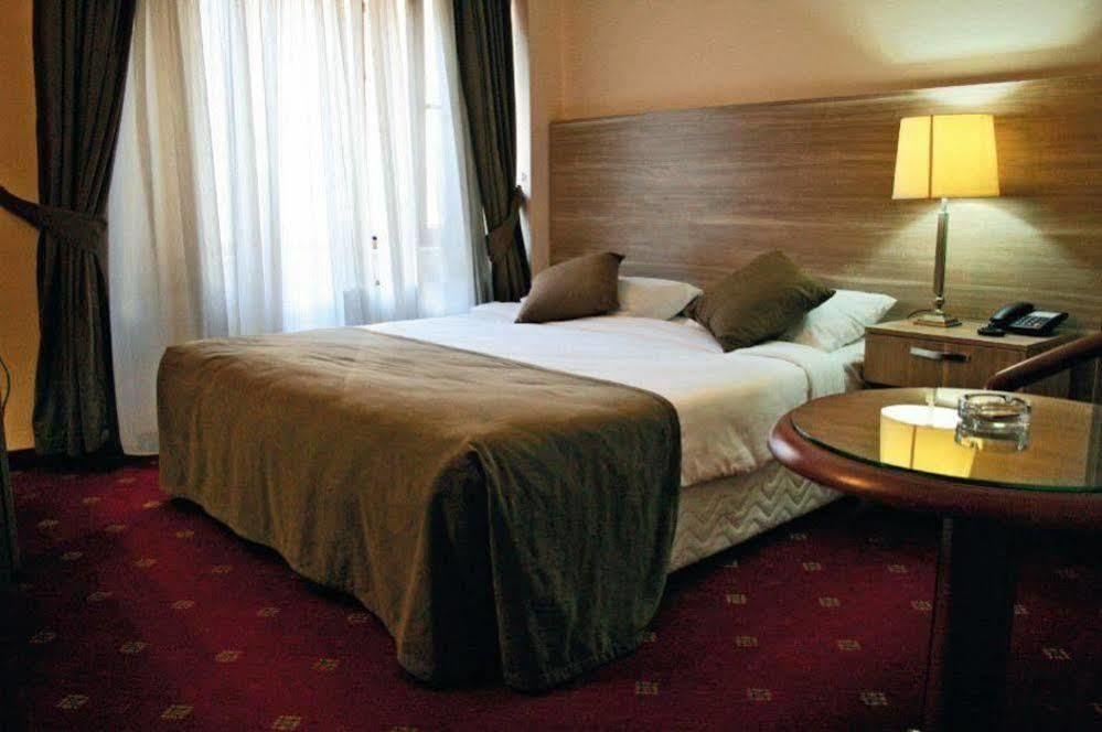 Hotel Buyuk Sahinler Istanbul Exteriör bild